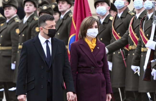 У Києві розпочалася зустріч Зеленського із президентом Молдови Санду