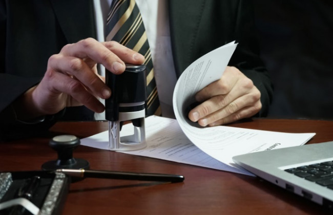 Мін’юст назвав головні відмінності між договором дарування та заповітом