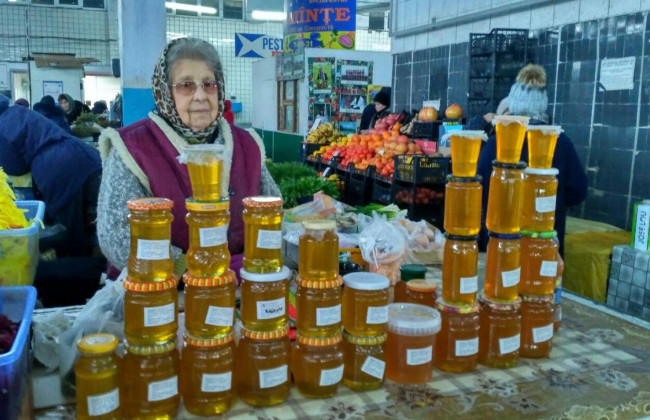 Для торговцев продуктами новые штрафы в 60-90 тысяч грн: фракция Зеленского зарегистрировала законопроект