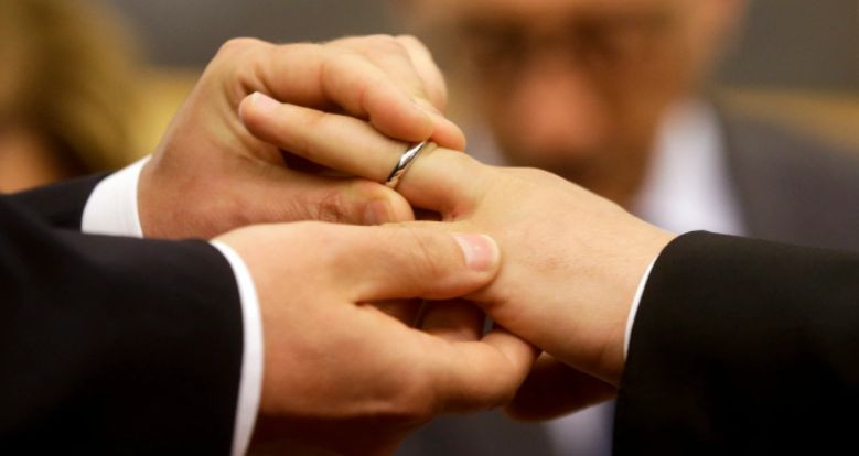 Минюст планирует ввести в Украине аналог брака – институт зарегистрированного гражданского партнерства