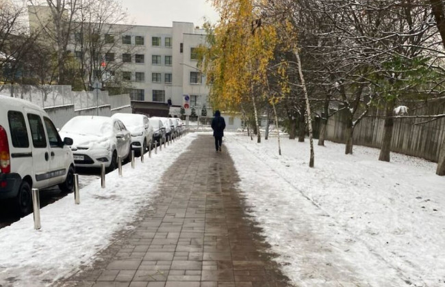 В столице появились тротуары с подогревом, фото