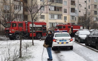 В Киеве вспыхнула многоэтажка: подробности