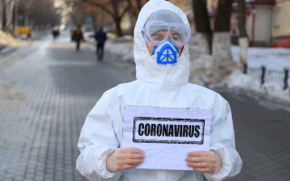 ВОЗ предупреждает, что второй год пандемии COVID «может быть даже более тяжелым»