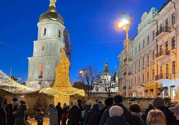 В Киеве с Софийской площади исчезла «волшебная» шляпа