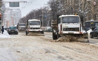 В Харькове ограничили въезд грузовиков: какая причина