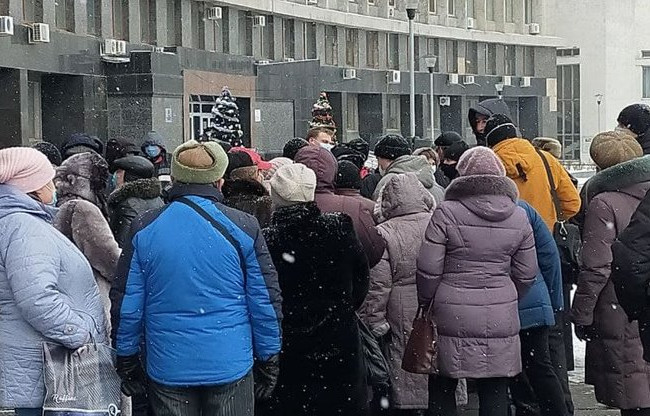 Волна протестов: жители Сум вышли на митинг против повышения тарифов