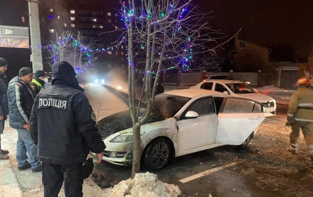 В Полтаве депутату горсовета сожгли авто