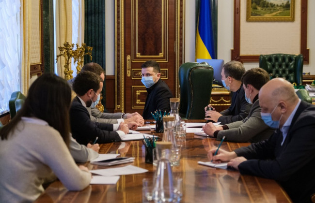 Вакцинація — це виклик для всього світу, — Зеленський