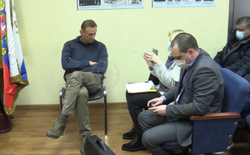 Навального арестовали на 30 суток: решение российского суда