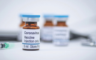 Covid-вакцинация в США привела к смерти 55 людей, — СМИ