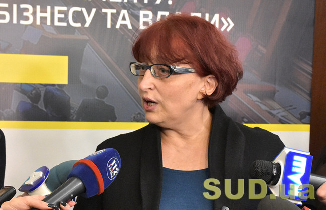 Третьякова пояснила, що змусило її ініціювати скасування перенесення робочих днів