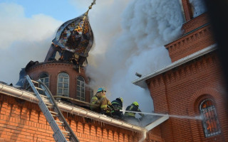 В Днепропетровской области в праздник Крещения горела церковь: фото