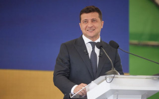 Зеленский пригласил Джо Байдена в Киев
