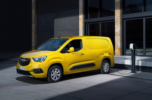 Opel представил новый коммерческий электровен Combo-e: фото