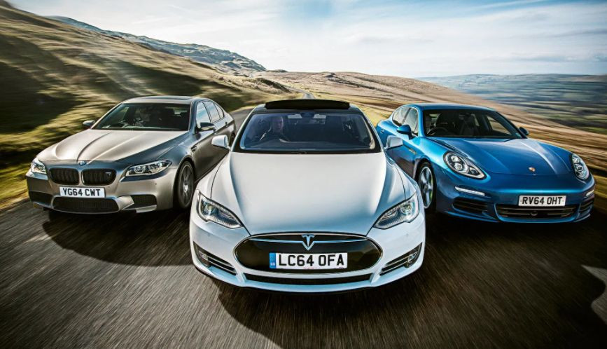 Страховка BMW, Mercedes и Tesla может резко вырасти