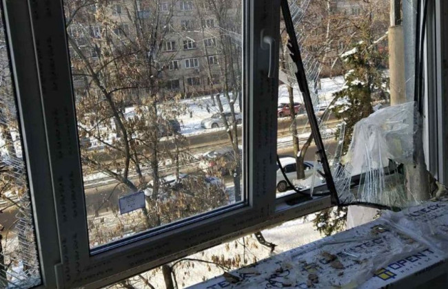 В столичной многоэтажке произошел мощный взрыв