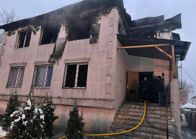 Через смертельну пожежу у Харкові перевірять усі будинки для літніх людей в Україні