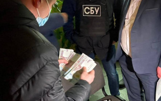 В Житомире главу обласного управления здравоохранения задержали при получении отката