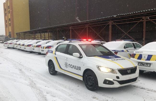 В Украине полицейские будут ездить на Peugeot