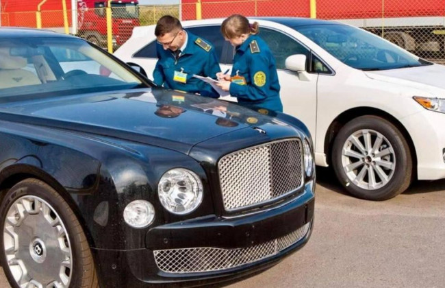 Дизель или бензин: какие автомобили ввозили украинцы