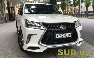 Назвали самые популярные автомобили, которые растамаживали украинцы