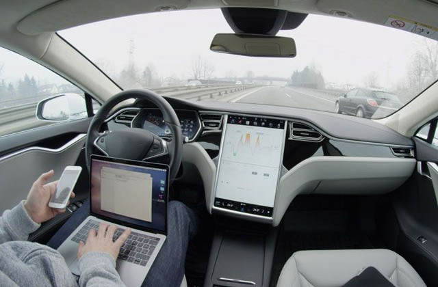 Автопилоты делают водителей менее внимательными: новое исследование