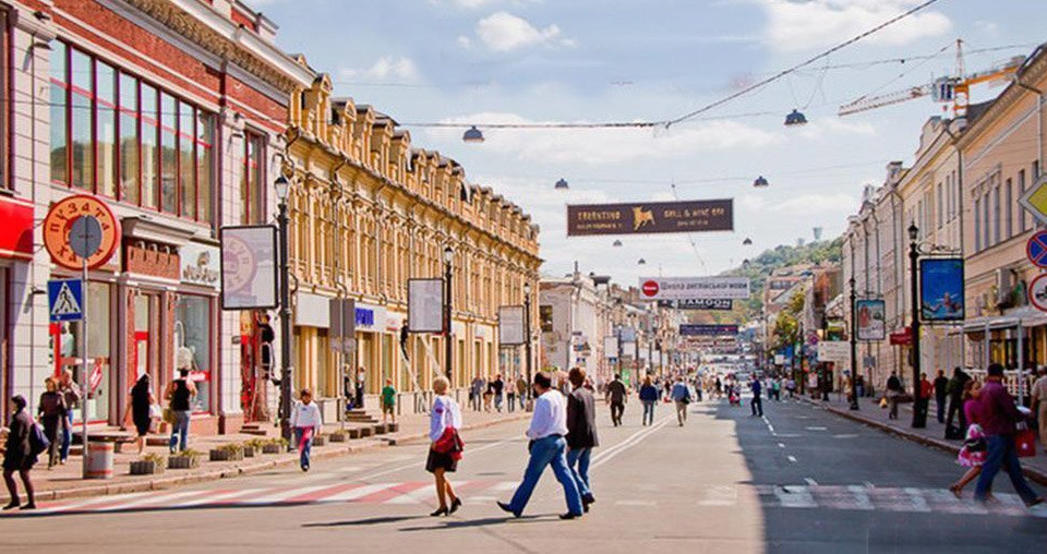 Вулиця Петра Сагайдачного в Києві залишиться пішохідною: що вирішив суд