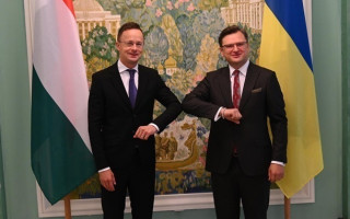 Венгрия готова дать Украине кредит в 50 млн евро на дороги в Закарпатье - глава МИД