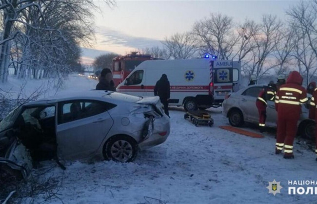 Столкнулись лоб в лоб: под Киевом произошло смертельное ДТП, видео