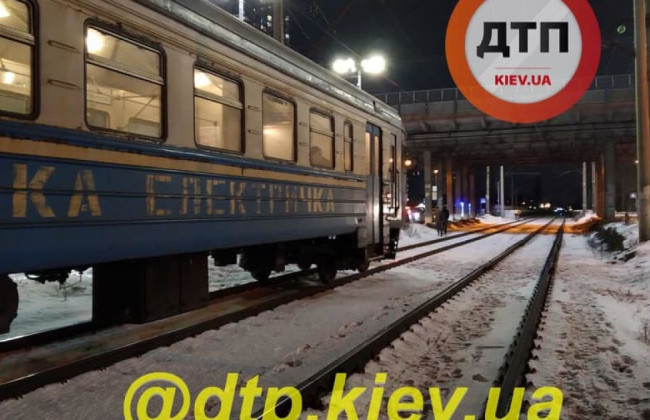 Трагедия в Киеве: парня сбила насмерть электричка