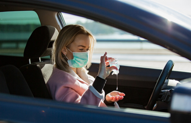 Во время пандемии люди чаще стали ездить на собственных автомобилях: новое исследование