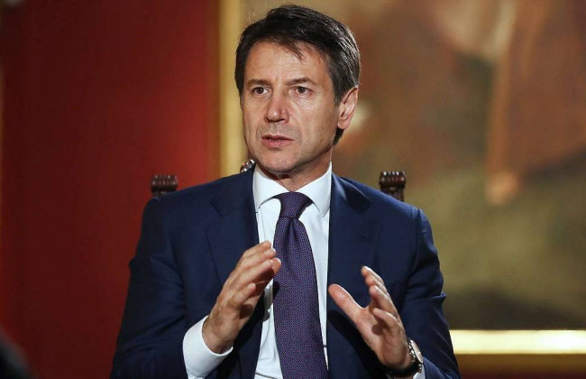 Прем’єр Італії пішов у відставку через критику витрат на боротьбу із коронавірусом