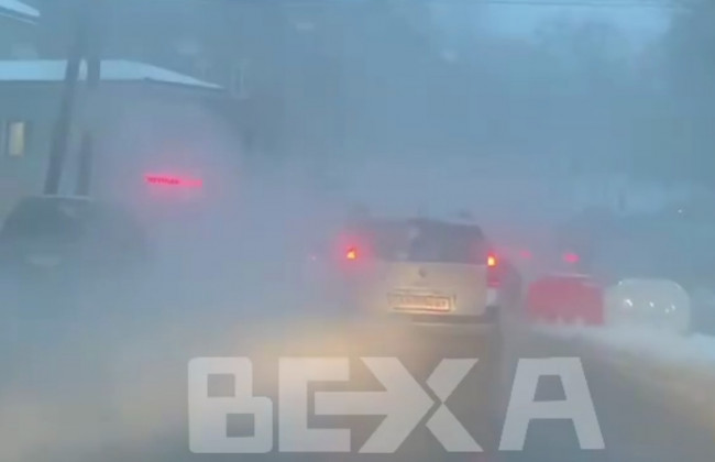 Улицу Харькова затопило кипятком: видео