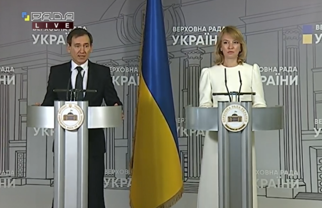 Представитель Зеленского обвинил судей в том, что они обращаются в суд за взысканием недоплаченного вознаграждения