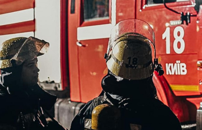 В Киеве горела квартира в многоэтажке