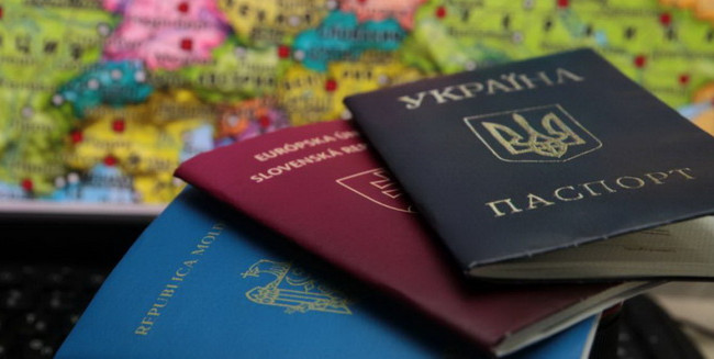 Законопроект про подвійне громадянство: кому заборонять голосувати та балотуватися