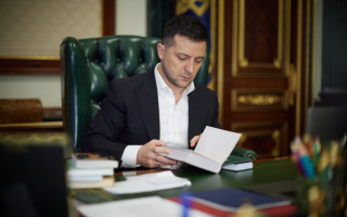 В Україні немає жодних проблем із виданням російськомовних книг, — Зеленський