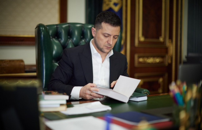 В Україні немає жодних проблем із виданням російськомовних книг, — Зеленський