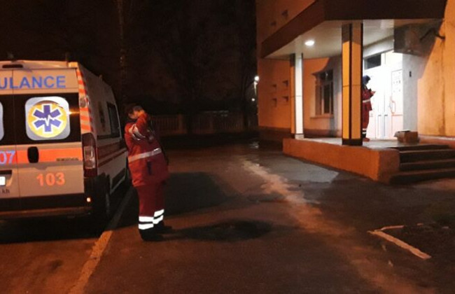 В Харькове горе-мать ночью бросила двухлетнюю дочь посреди улицы