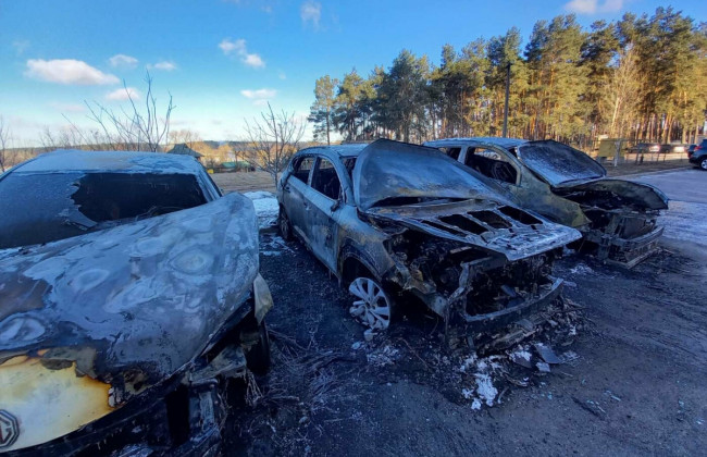 В Харьковской области сожгли три автомобиля