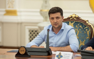 Зеленський поскаржився на політиків, які втручались у питання протидії COVID-19