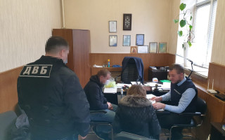 Приховували тяжкі злочини: двом поліцейським повідомлено про підозру