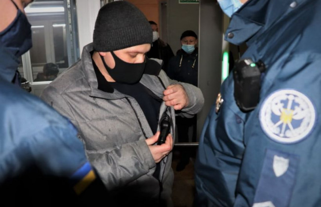 З початку року українці намагались пронести до судів понад 8 тисяч небезпечних предметів