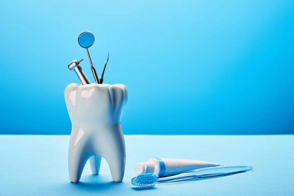 Какие стоматологические услуги украинцы могут получить бесплатно: список
