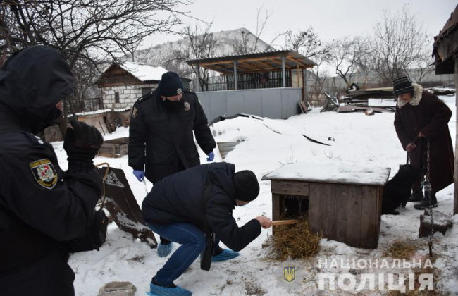 На Луганщині поліцейські розслідують жорстоке вбивство