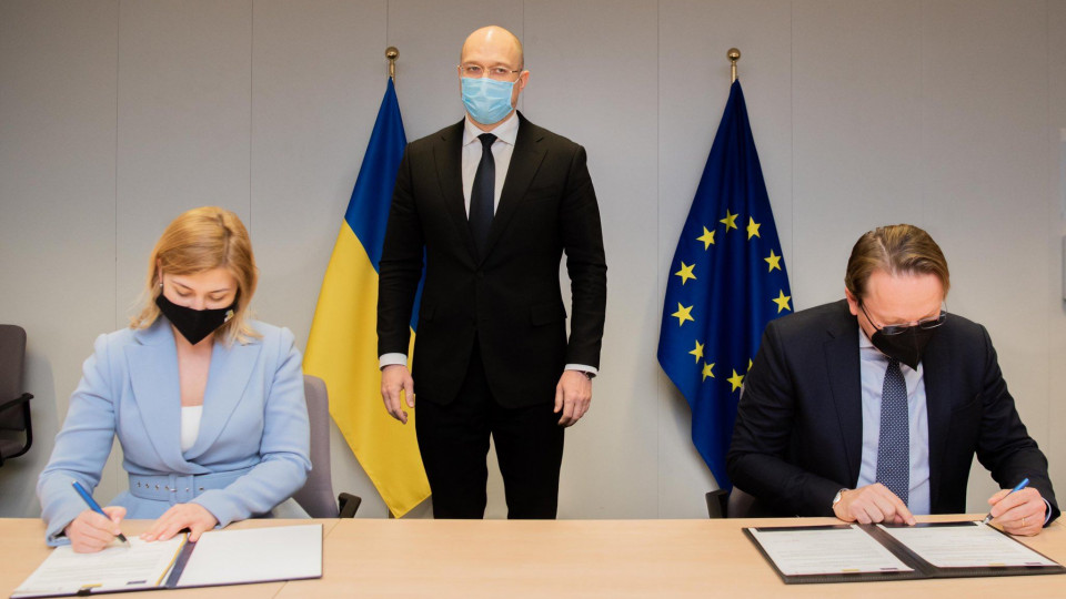 Европарламент принял Резолюцию по Украине: нужны реформы с «упором на судебную систему», ДОКУМЕНТ