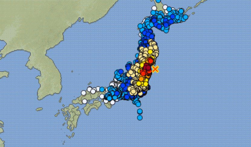 Японию потрясло мощное землетрясение, видео