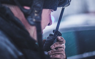 У Києві спалахнула багатоповерхівка: рятувальники евакуювали 9 осіб