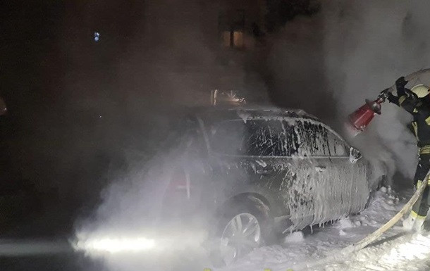 В Киеве подожгли автомобиль основателя сообщества dtp.kiev.ua