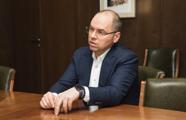 Гетманцев пригрозил Степанову увольнением из-за задержки вакцинации